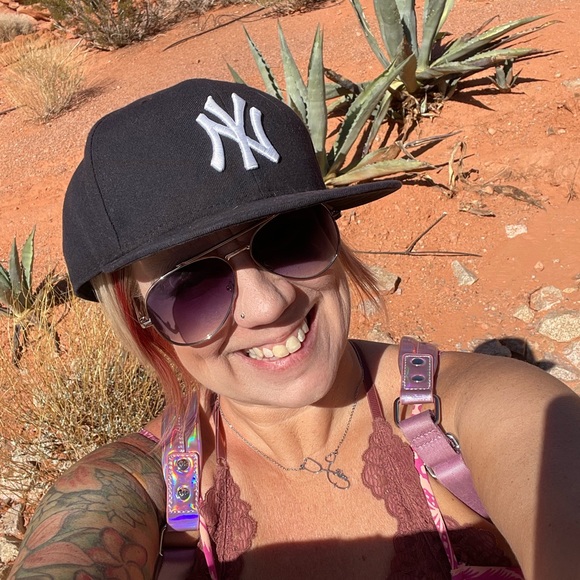 Meet your posher! - Picture 1 of 1